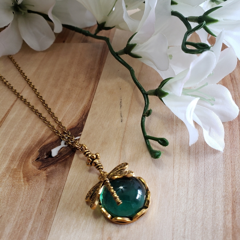 Vintage Dragonfly Moon Stone Necklace Green